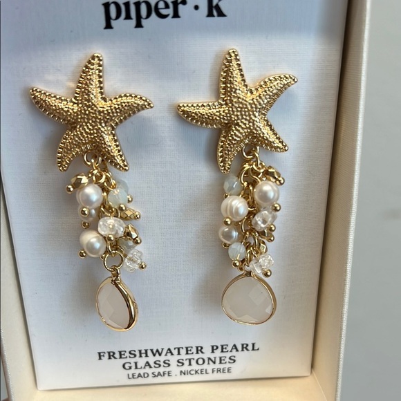 Piper K | Starfish Earrings with Freshwater Pearls - Picture 4 of 7